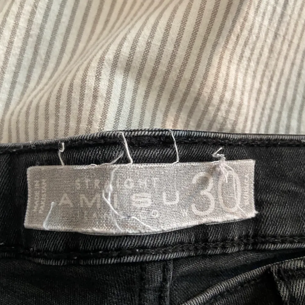 Svarta jeans, 70kr + frakt💕. Jeans & Byxor.