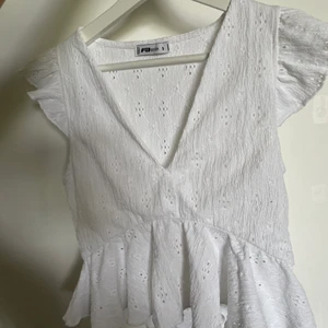 Topp - Fin somrig topp, fint skick!