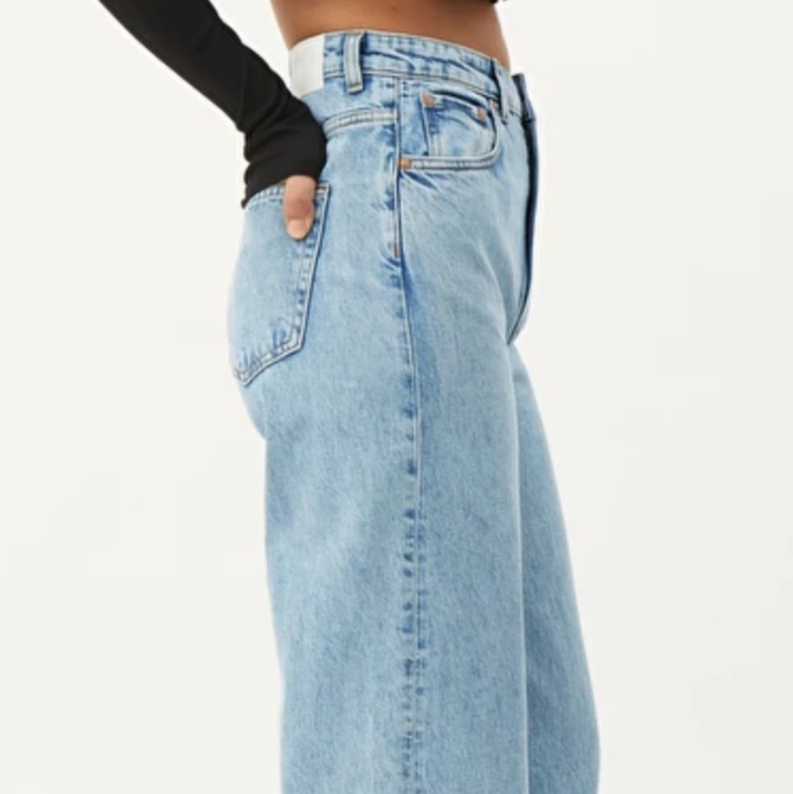 Weekday jeans  - 90