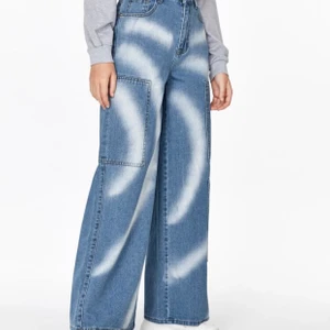 Mom jeans  - Helt nya också har inte använt de för de blev för stora