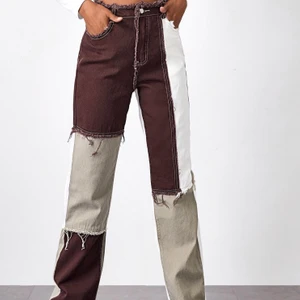 Color block jeans - Säljer dessa color block jeans (endast provade) priset kan diskuteras 