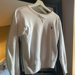 Ralph lauren  - Ganska tunn, har vuxit ur den⭐️⭐️