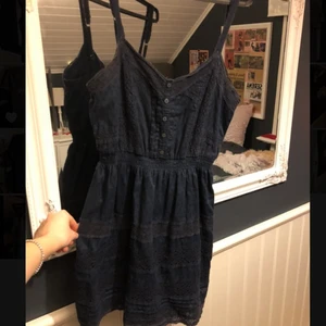 Klänning Abercrombie & fitch  - Super söt klänning från Abercrombie and fitch, storlek Small i dam 