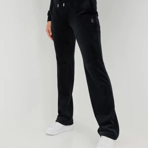 S/M - Byxor är helt ny och inte använt. Storlek är S men passar M . Köpte för 1099kr och säljer för 790kr , priset kan diskuter. Färg är svart 