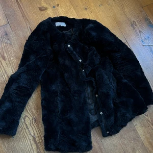 Kappa från vero Moda  - Fin kappa, knappt använd 