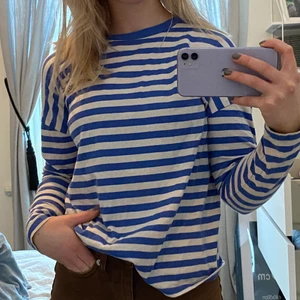 Söt randig tröja - Superskön tröja i fint skick