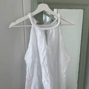 Halterneck topp - Köpt på en marknad i Spanien helt ny med prislapp 