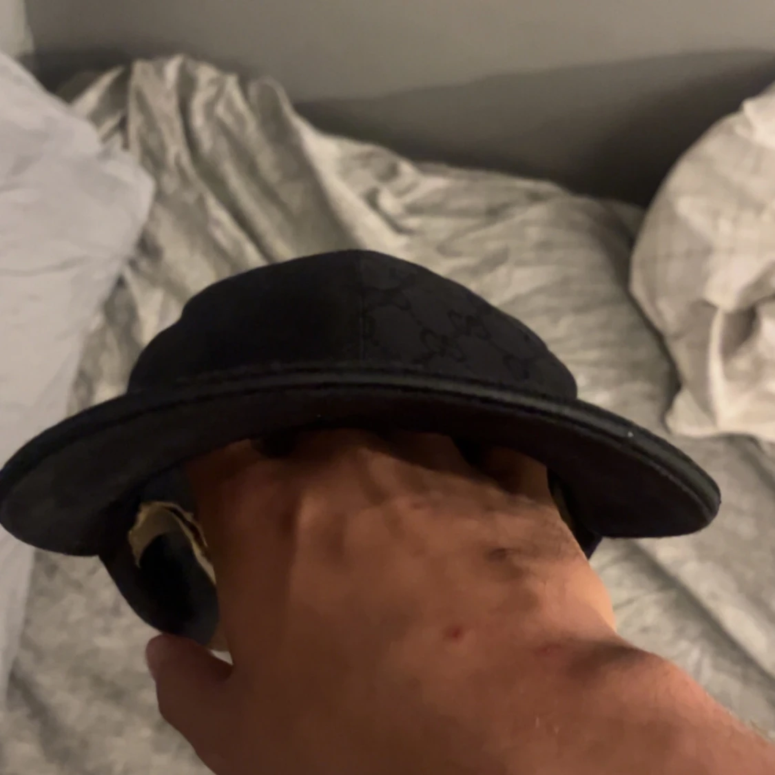 Svart Gucci keps med röd-grön rand - 2