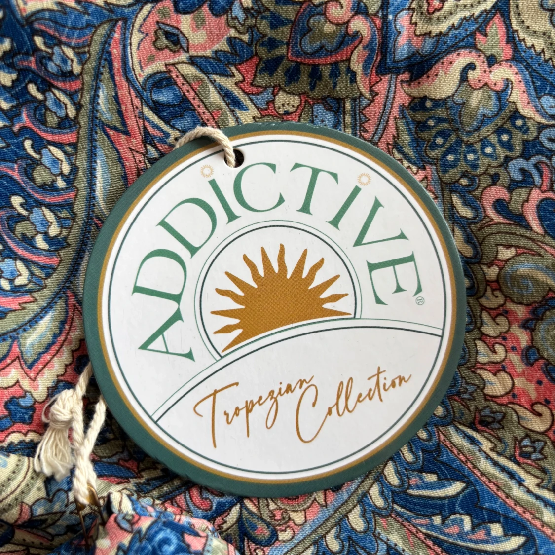 Mönstrad kortklänning - 1