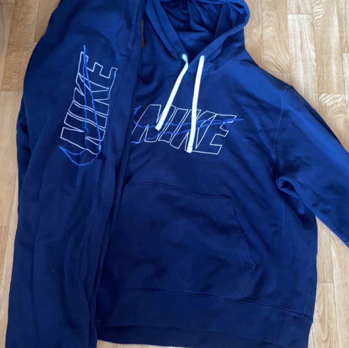 Blå Nike tracksuit M