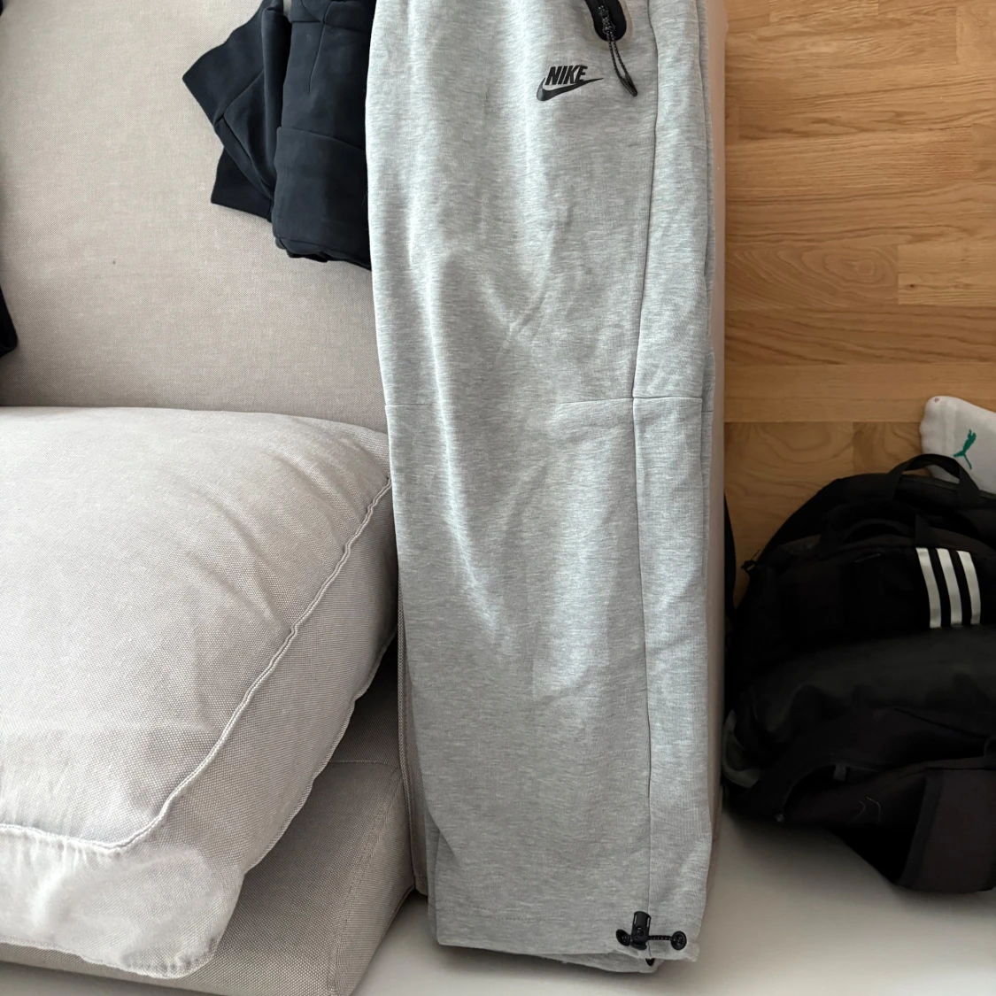 Grå nike tech baggy dress - 1