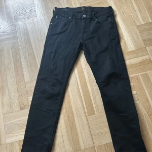 Lee Jeans - W31 L32 Använda någon enstaka gång annars som nya