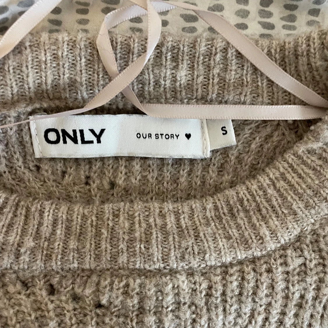 Beige stickad tröja från ONLY - 2