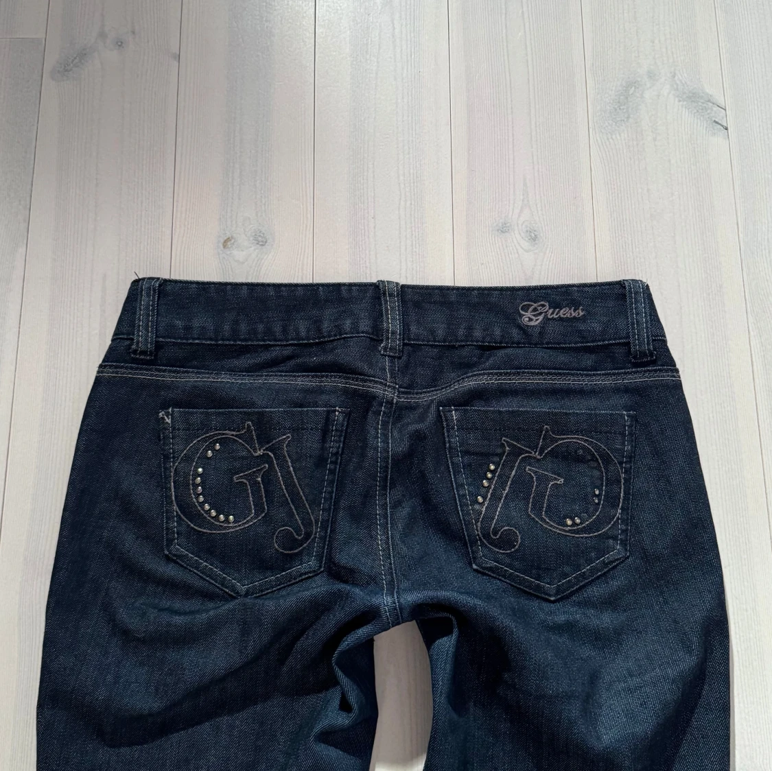 Low bootcut Guess jeans  - 4