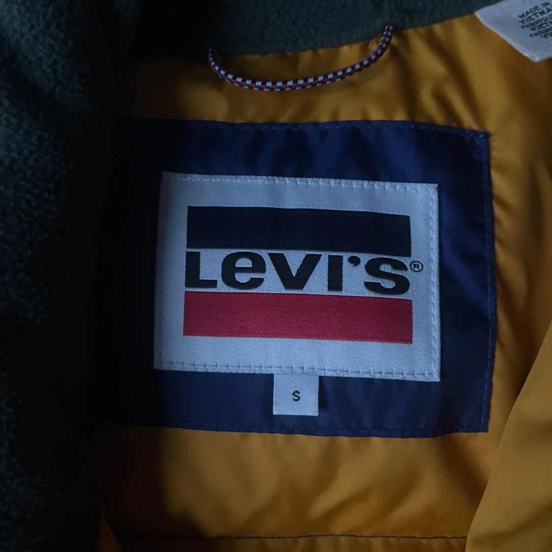 Flerfärgad dunväst från Levi's - 2
