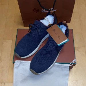 Loro piana skor - Säljer dessa i storlek 43 allt på bilderna ingår för fler frågor kom privat