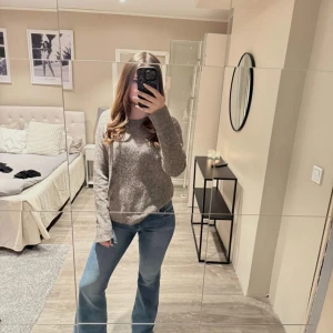 stickad tröja - Fin stickad tröja!💗