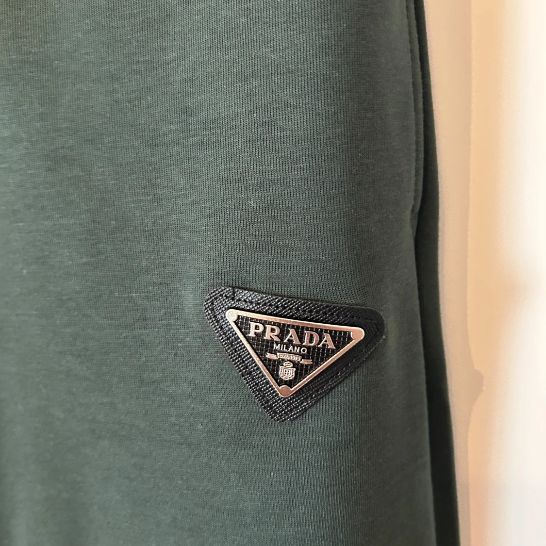 Gröna mjukisbyxor från Prada - 2