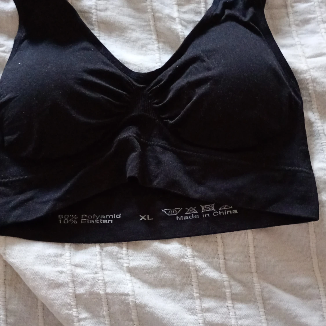 Svart och vit linnetopp i syntetmaterial bh - 2