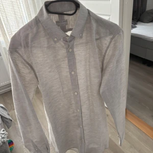 Vit skjorta från tiger - Snygg vit skjorta från tiger helt ny aldrig använt storlek 39 