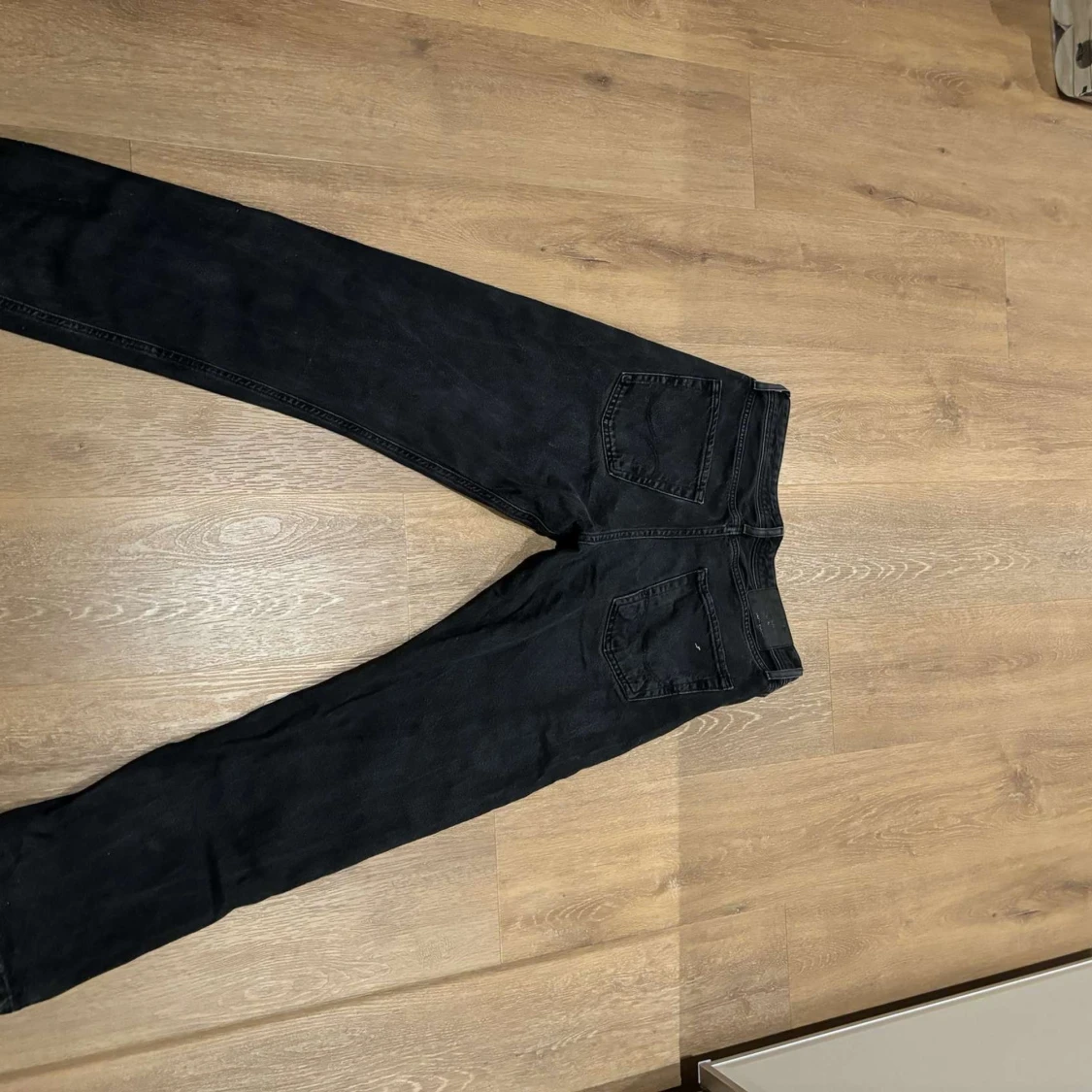 Svarta jeans från Jack & Jones - 1
