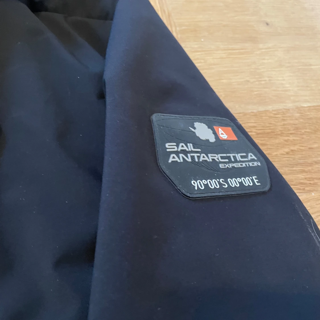 Svart pufferjacka från Sail Racing - 2