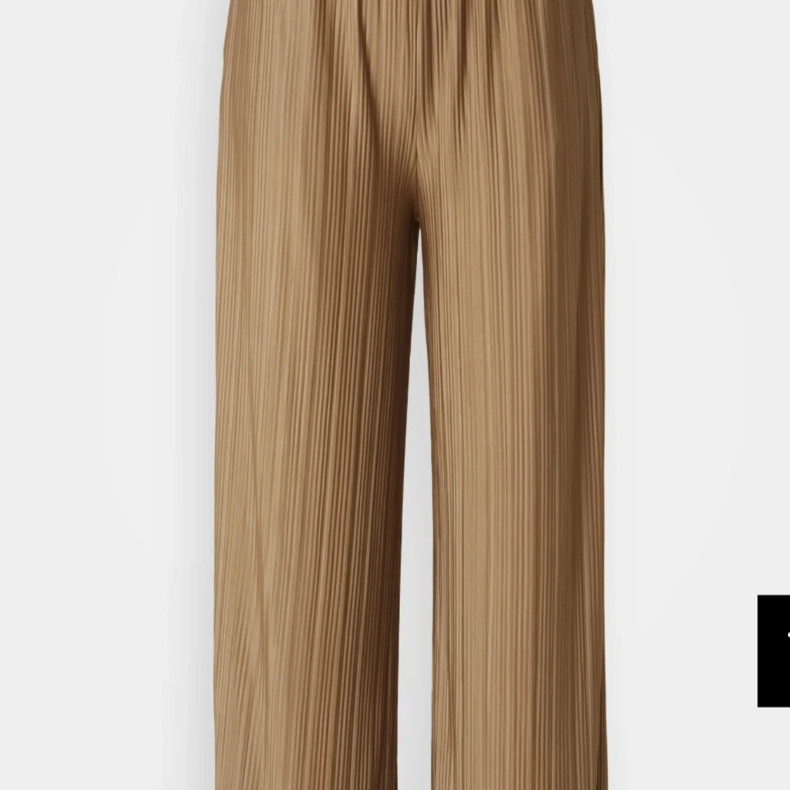 Beige plisserade byxor från Samsøe Samsøe