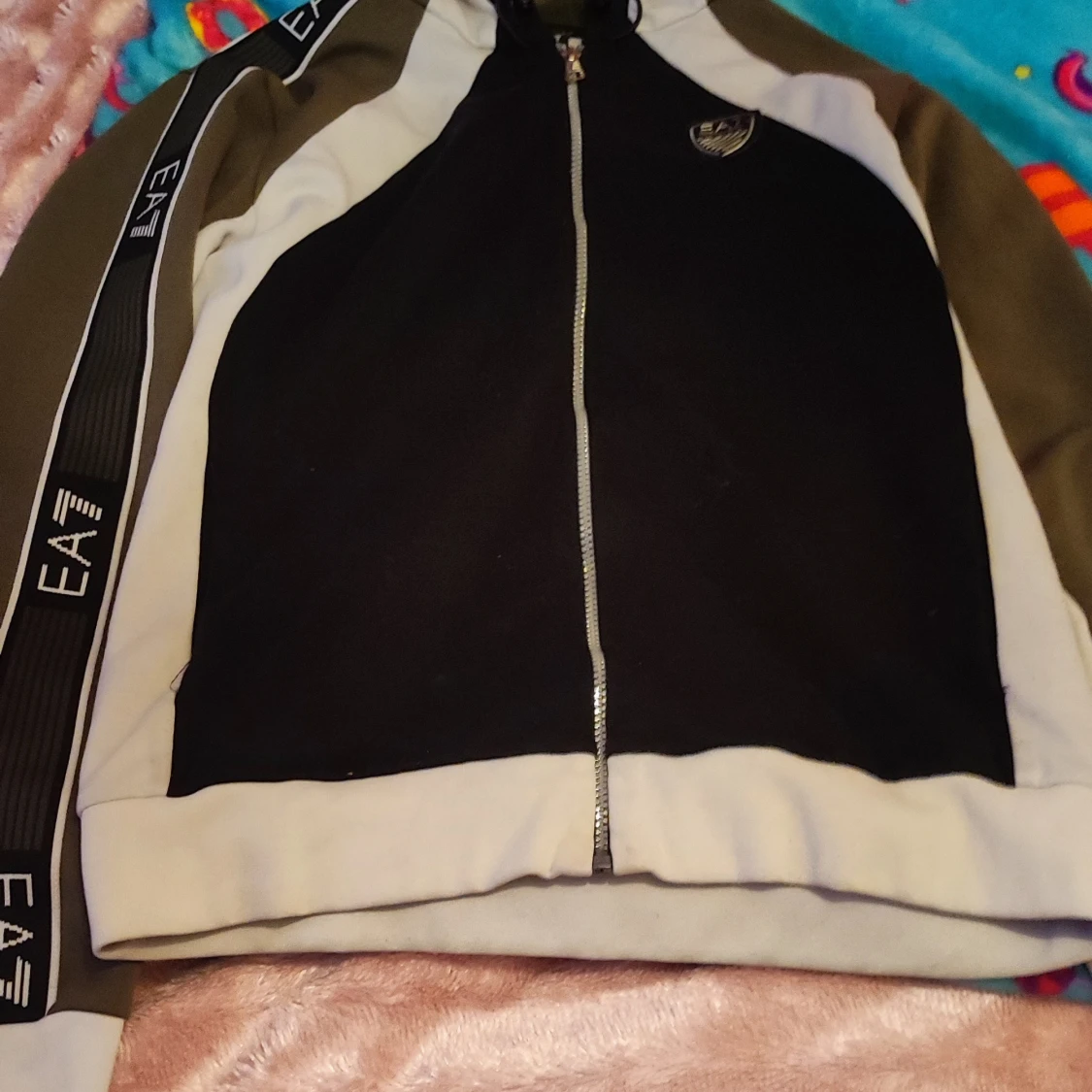 Svart och grå jacka från Emporio Armani