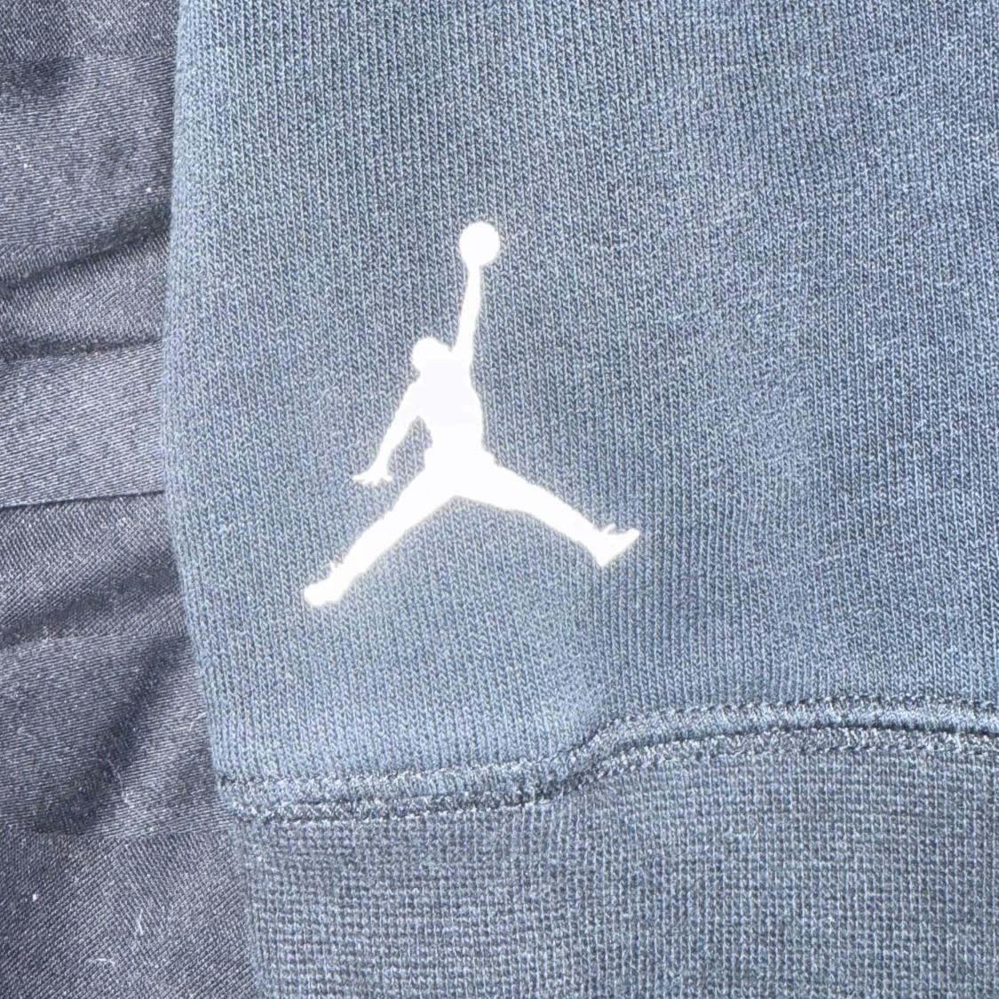 Svart Jordan hoodie med tryck - 2