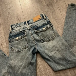 jeans - jättefina men för stora för mig💘💘
