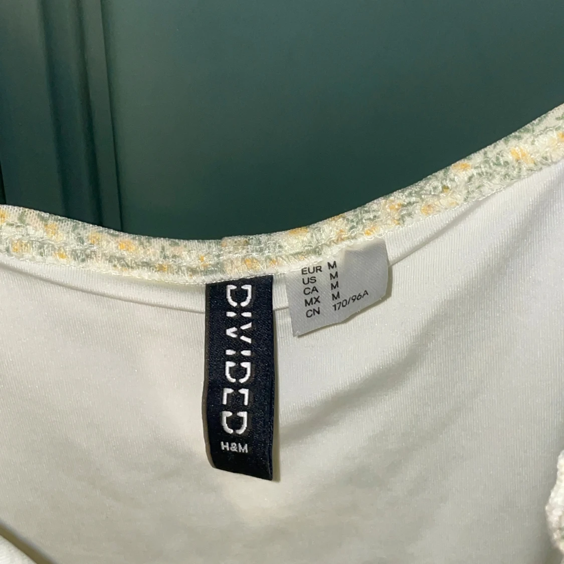 Blommig kortklänning från H&M Divided - 2