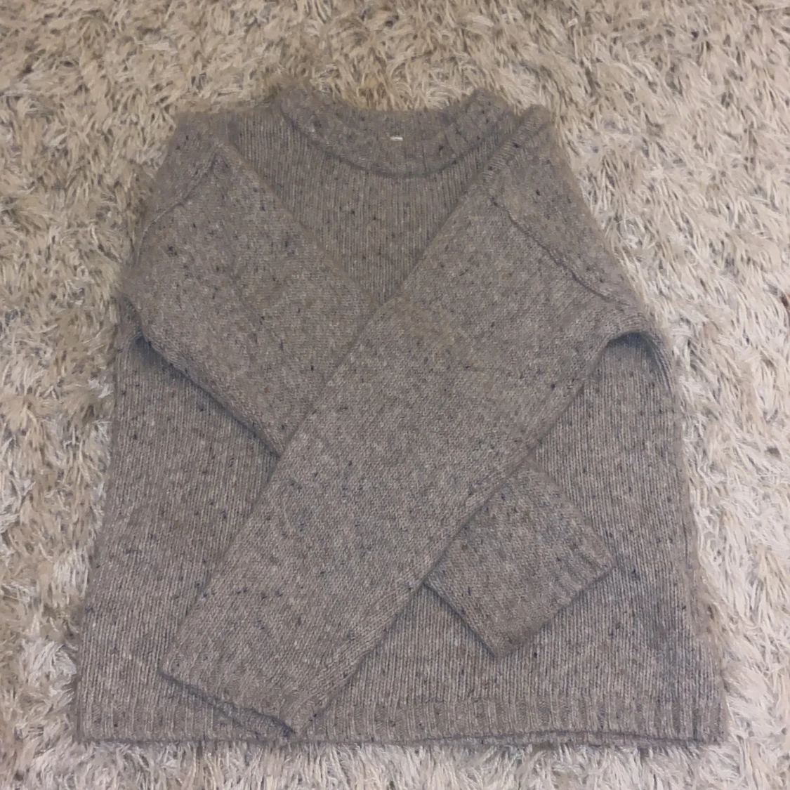 Beige stickad tröja i ullmix - 3