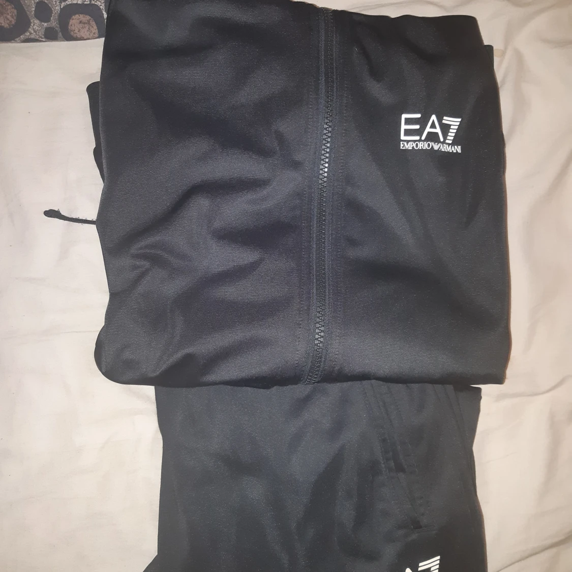 Svart träningsset från EA7 Emporio Armani