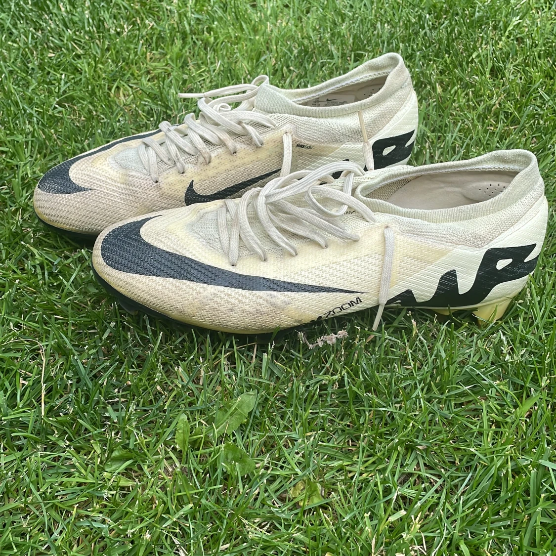 Nike Mercurial fotbollsskor beige/svart - 4
