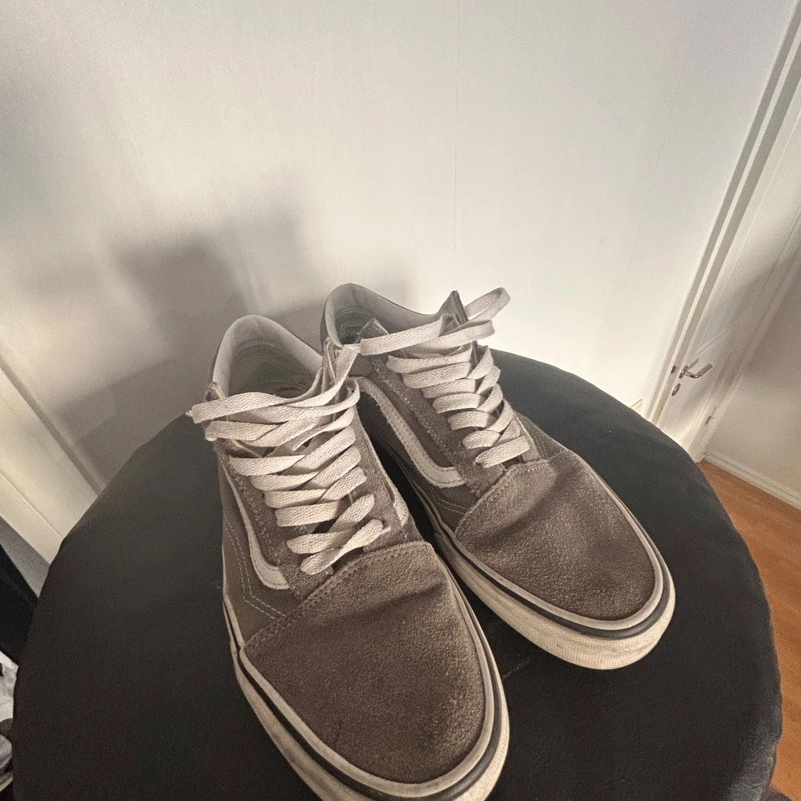 Gråa Vans Old Skool sneakers mocka
