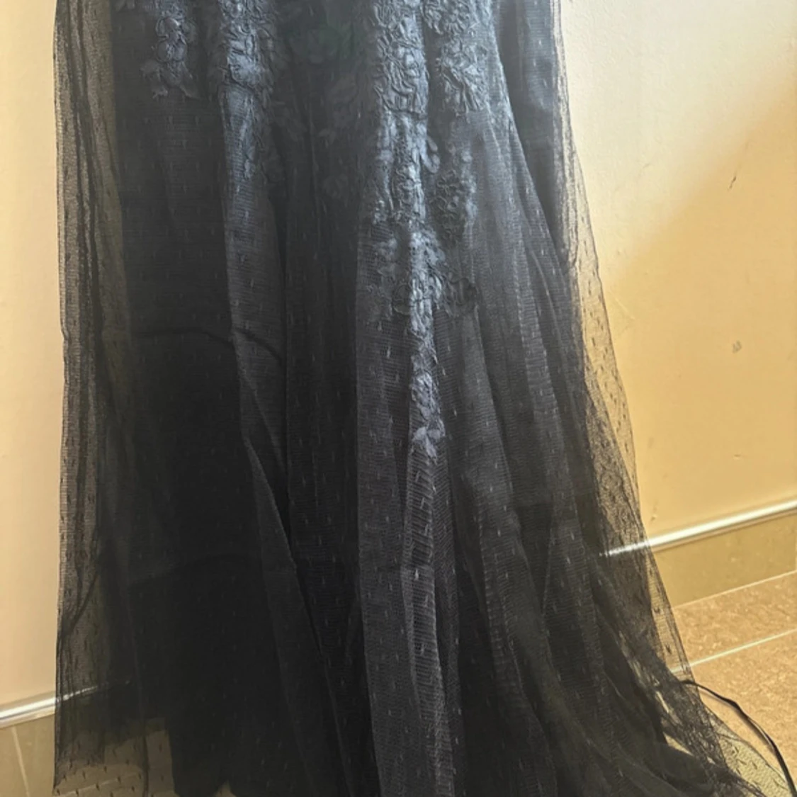 Svart spetsklänning från Pronovias - 4