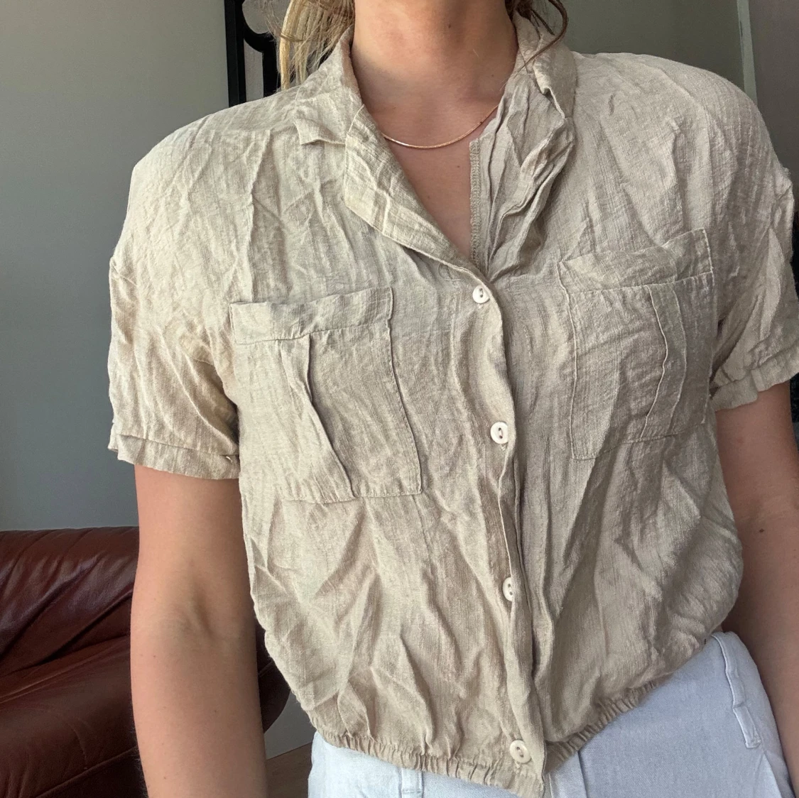 Beige kortärmad skjorta - 1