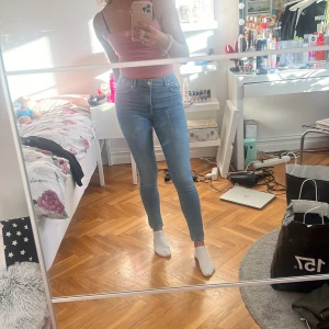 Bikbok jeans - Fina jeans från Bikbok i strl S
