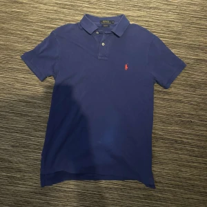 Ralph Lauren pike  - Ralph Lauren piké| storlek S| skick 9/10| pm för mer info🙌🏼