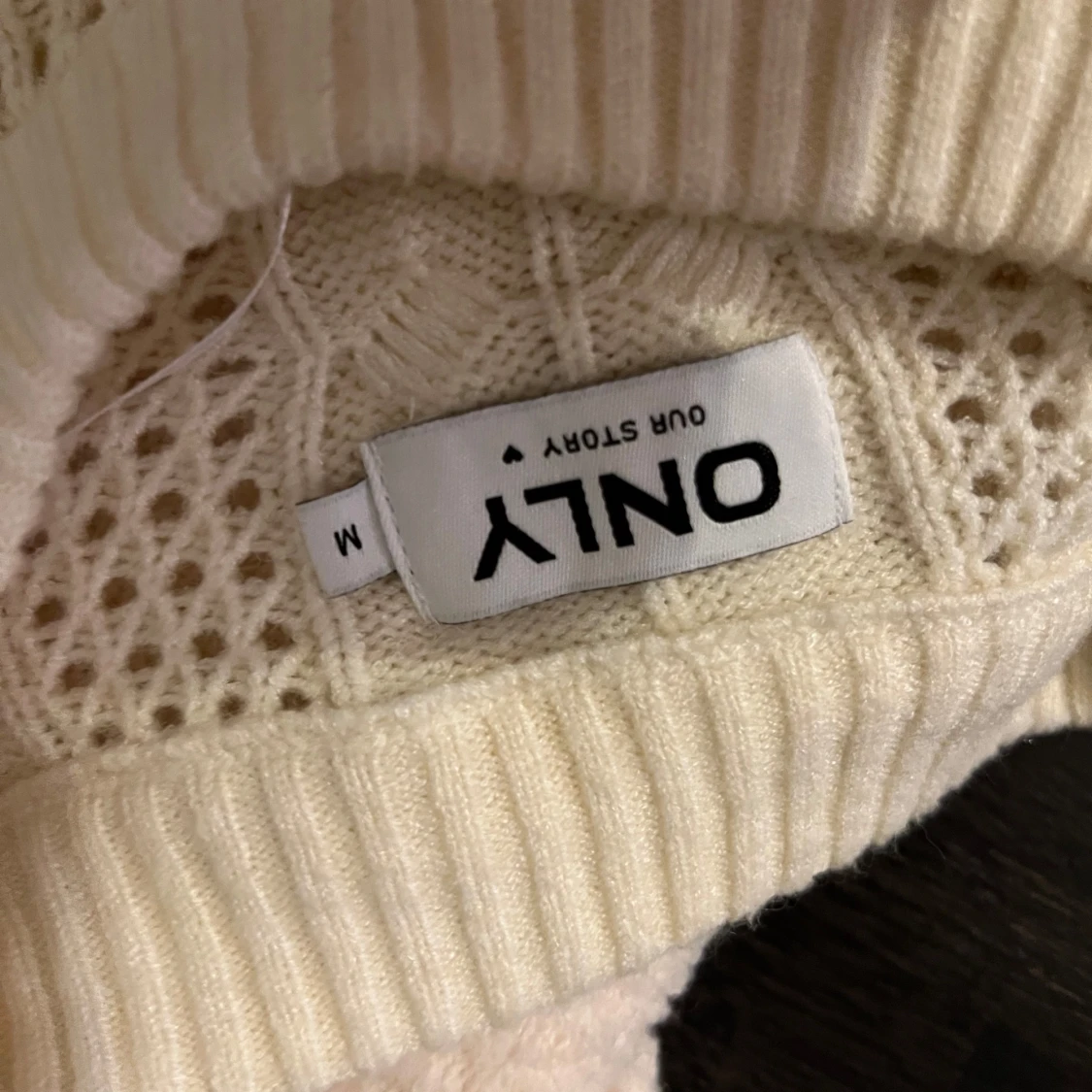 Vit stickad tröja från ONLY - 3