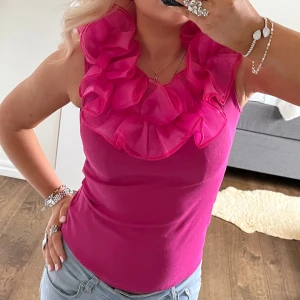 Rosa topp - sååå fin topp från Capri Collection, ny med prislapp🩷🩷🩷 storlek S, passade inte mig