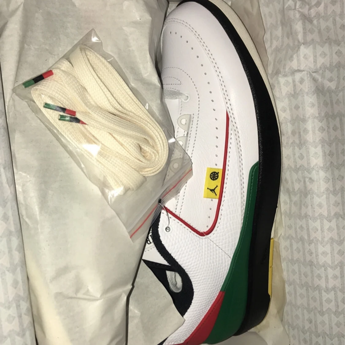 Nike Air Jordan 2 Low White/Black/Red/Green Q54 - 3