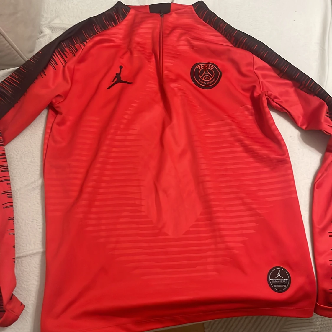 Röd PSG träningströja från Jordan