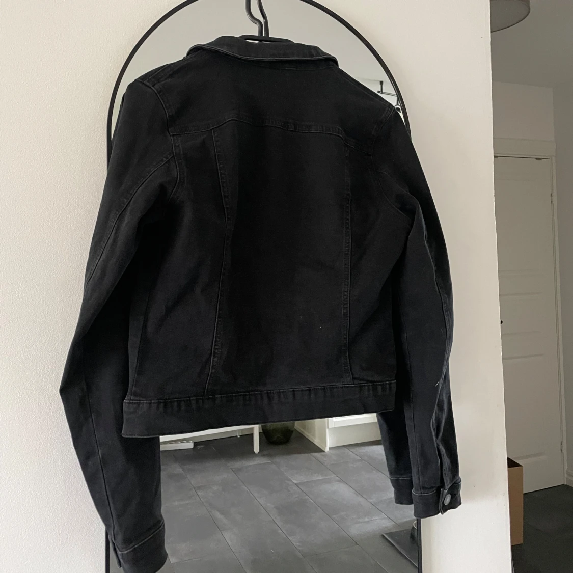 Svart jeansjacka - 3