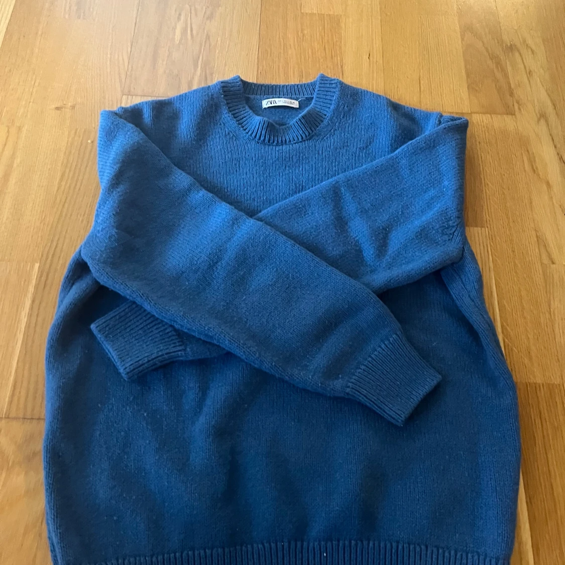 Blå stickad tröja från Zara - 1