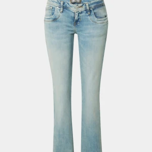 Ljusblå Ltb jeans - Fina ljusblåa Ltb jeans i modellen valerie, fint skick då de använda fåtal gånger 💗