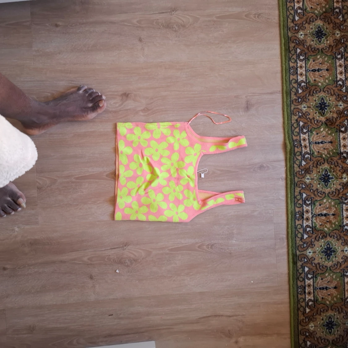 Blommig shoppingväska i neonfärger - 2