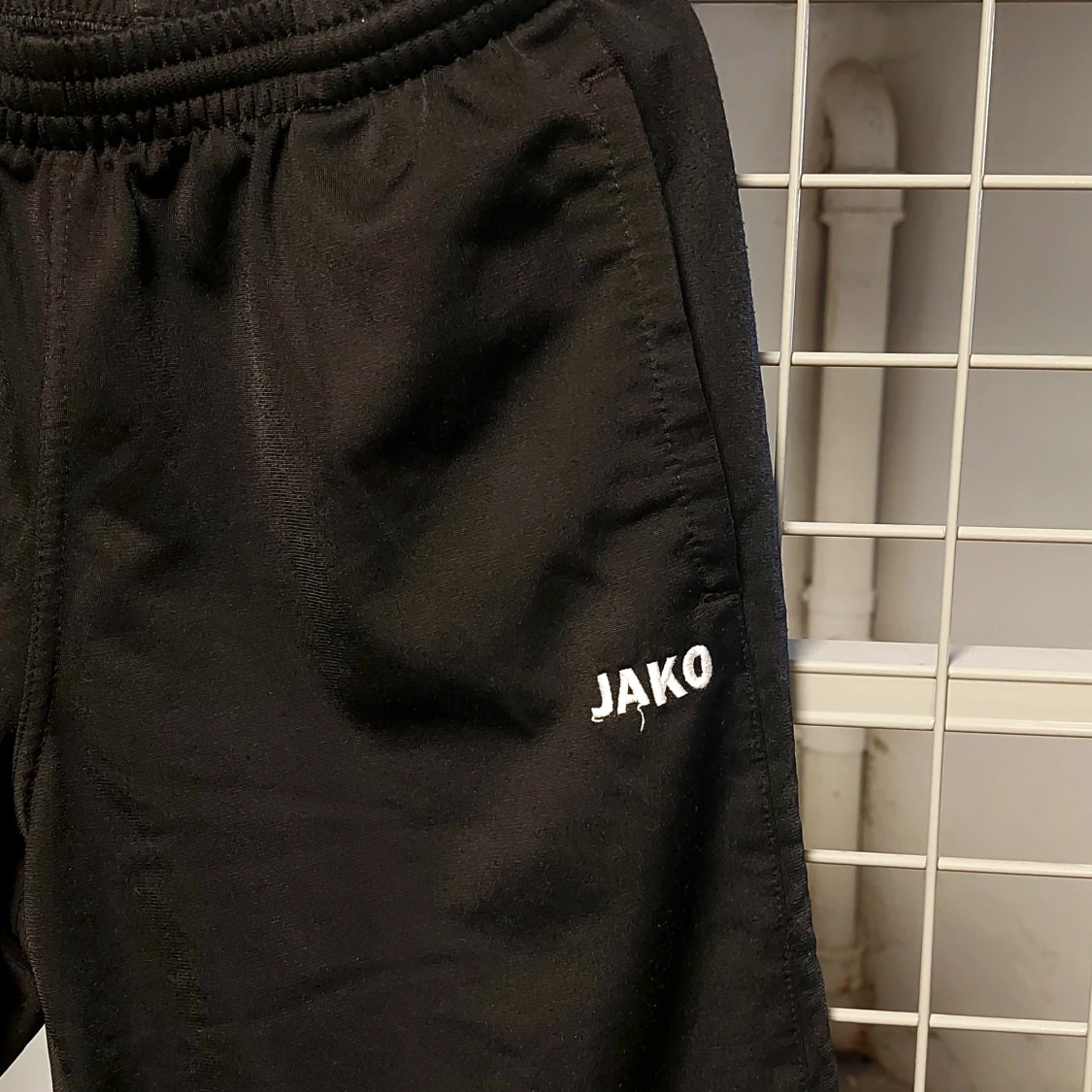 Svarta träningsshorts från Jako - 2