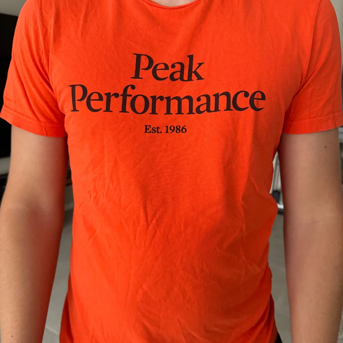 Orange t-shirt från Peak Performance - 1