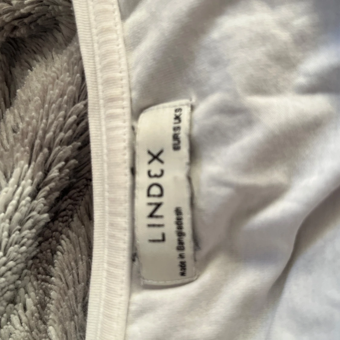 Vit långärmad topp från Lindex - 1